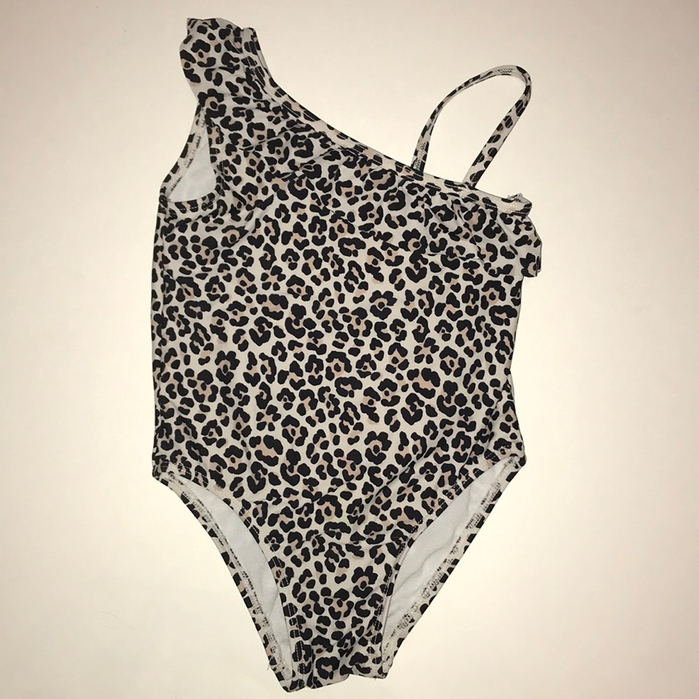The cutest cheetah print bathing suit!